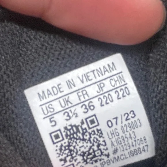 Adidas Womens Avaflash Low Tennis Shoes - Picture 7 of 7